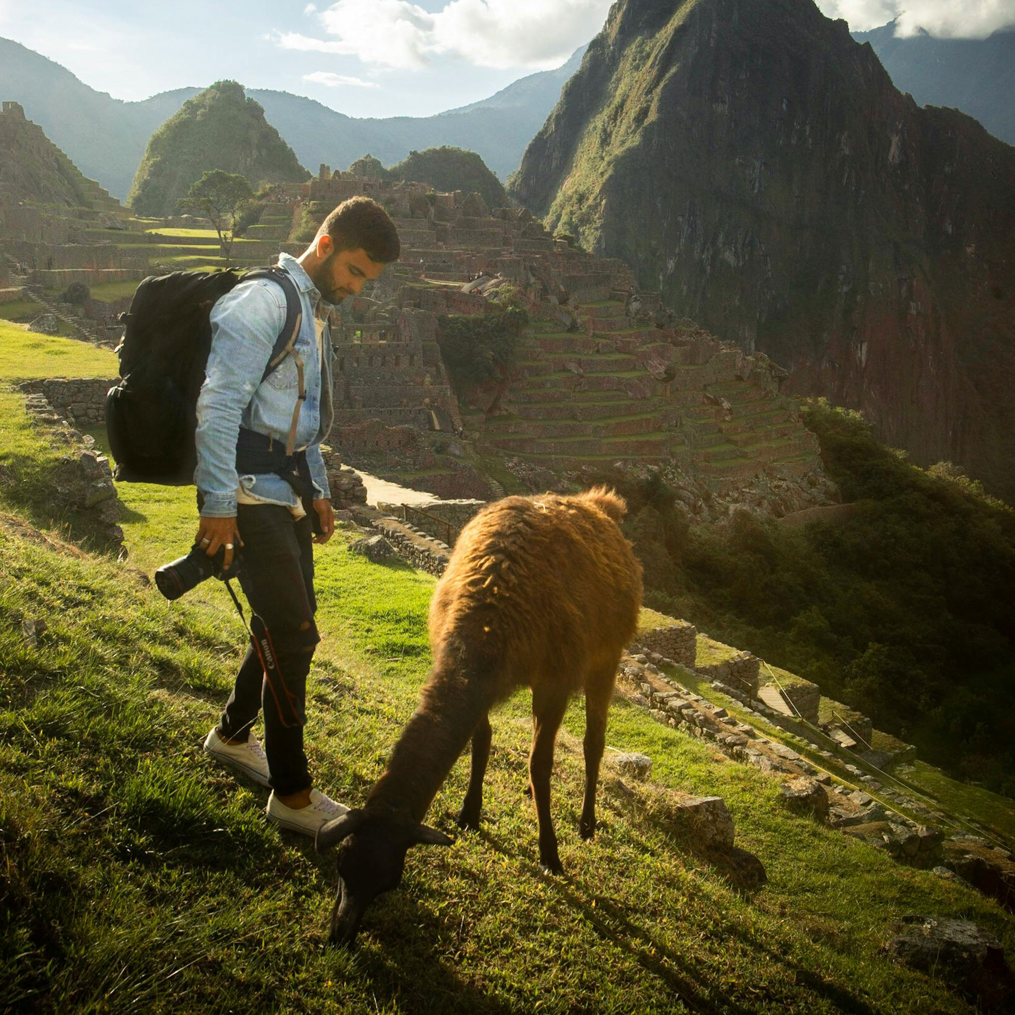 Llegada de turistas internacionales a Perú crece solo 4,1 % hasta agosto de 2025: ¿qué revela esto para el turismo nacional?